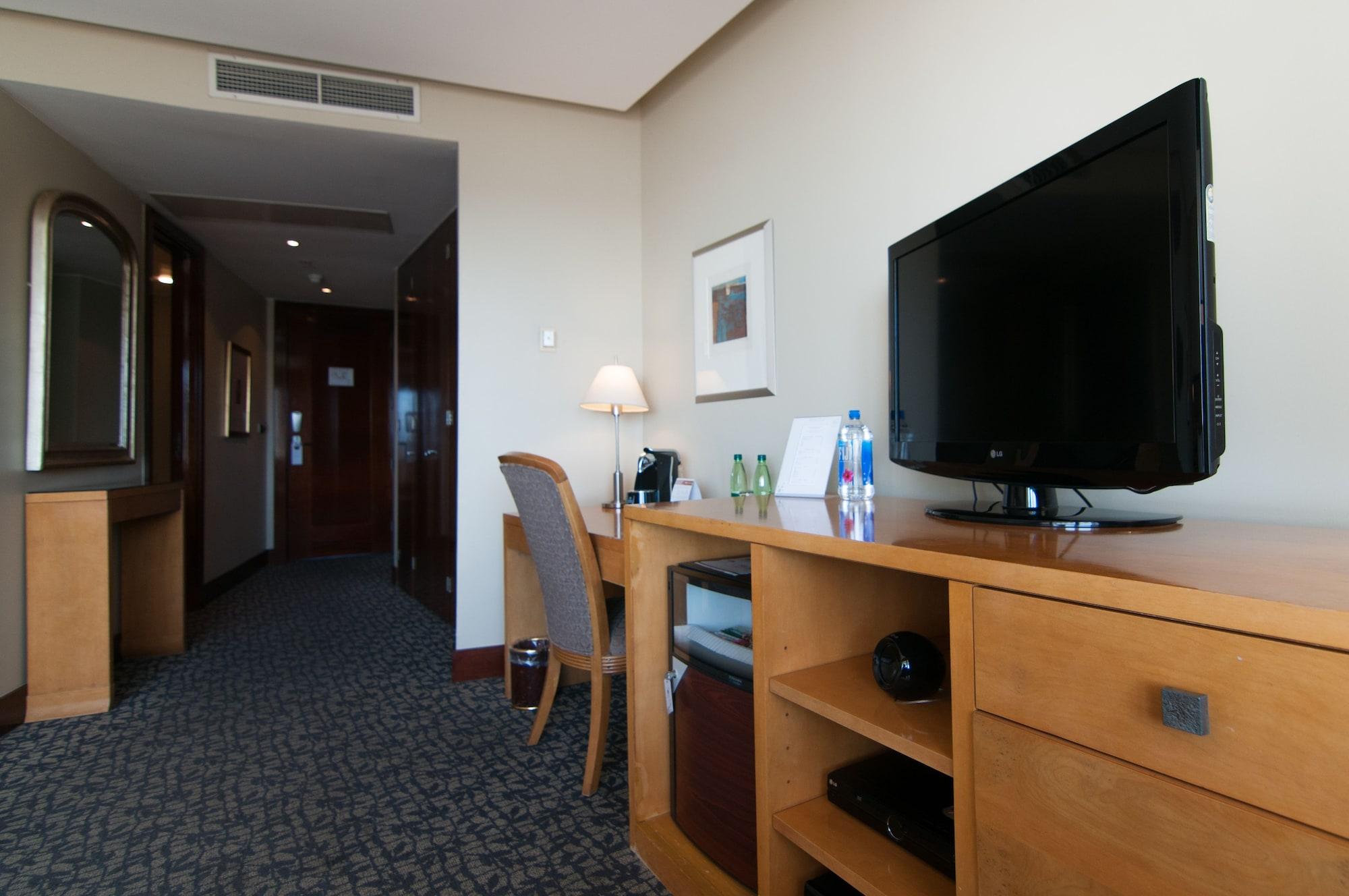 Enjoy Vina Del Mar Hotell Exteriör bild A room at the hotel