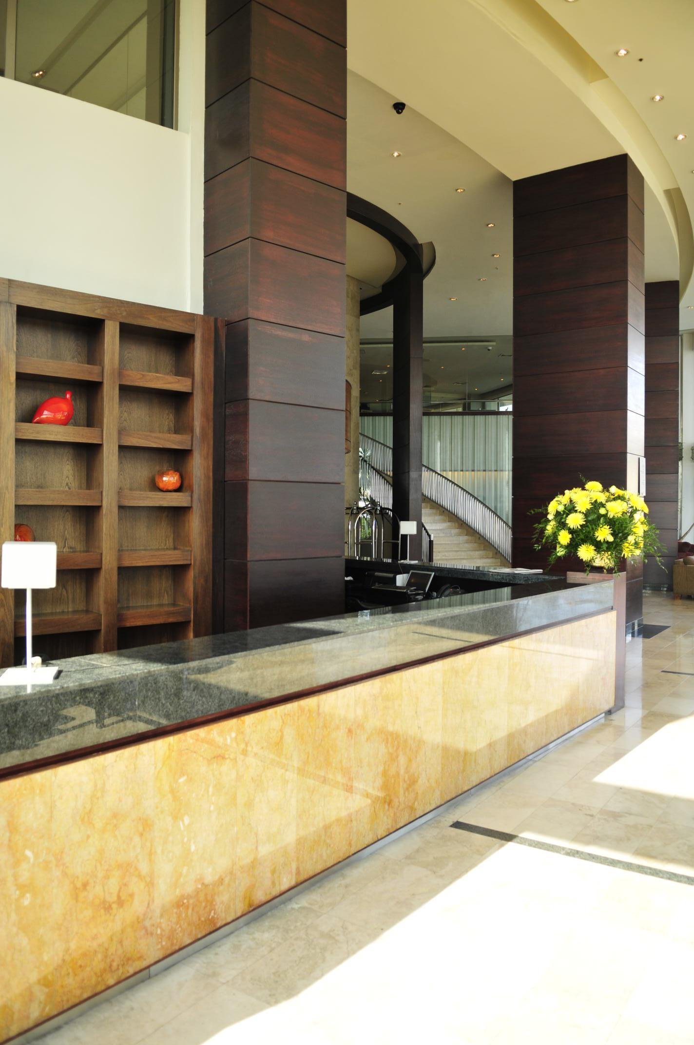 Enjoy Vina Del Mar Hotell Exteriör bild Reception desk at the hotel