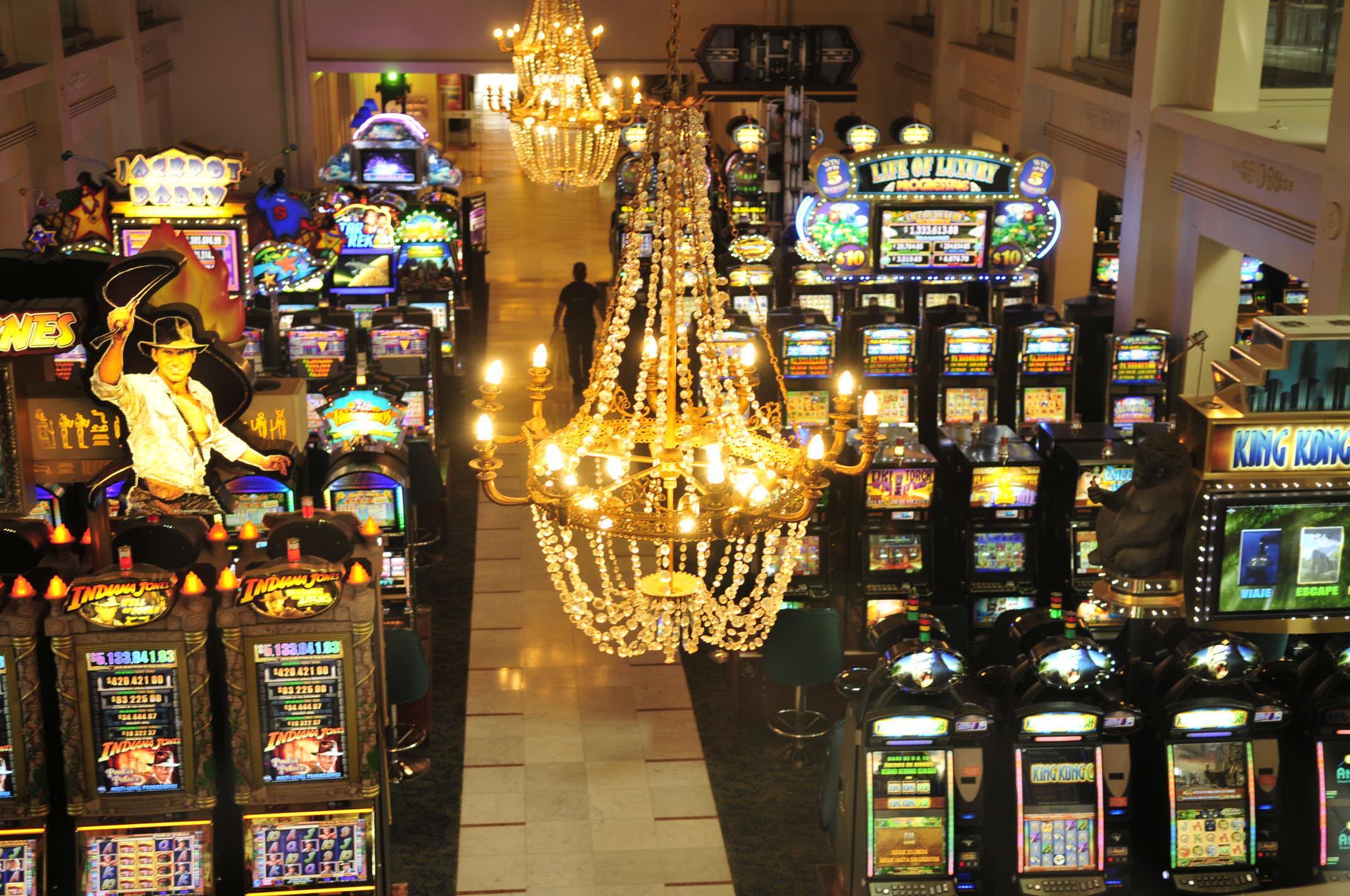 Enjoy Vina Del Mar Hotell Exteriör bild A pachinko parlor in Tokyo